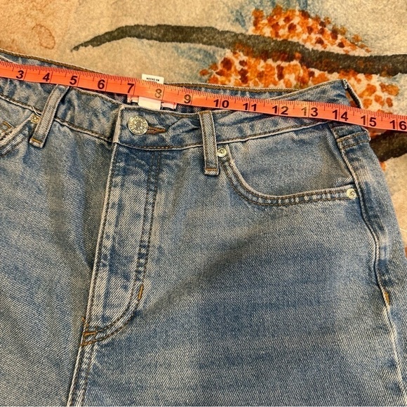 Forever 21 Premium high waisted distressed straight leg boyfriend jeans - Picture 11 of 14